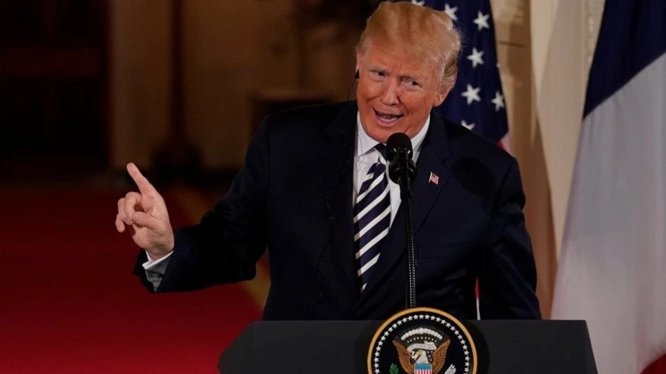 «Πάγωσαν» στην αμερικανική πρεσβεία! Ο Σειρηνάκης κάλεσε τον Τράμπ στα Ελληνικά όσκαρ πορνό